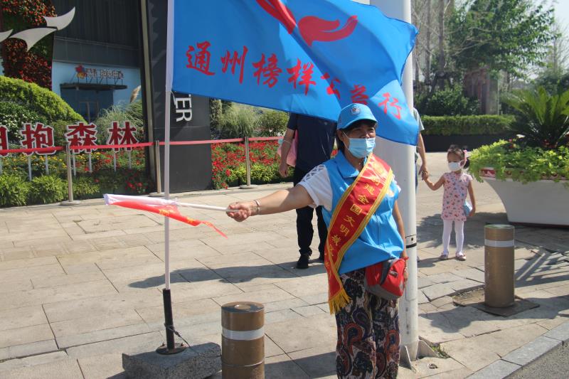 <strong>www.cn.com美女姐姐日本日逼</strong>